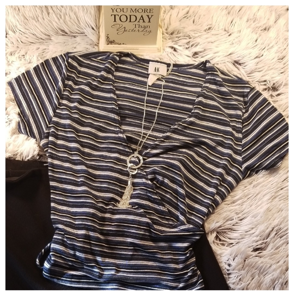 💋Vintage Beautiful A|K Cross Over Dress Top.